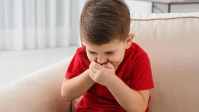 أسباب القئ .. علاجات منزلية ودوائية للغثيان