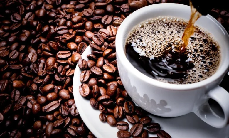 الأضرار الناتجة عن تناول القهوة