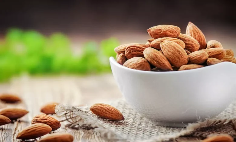 فوائد اللوز للحامل والجنين الرهيبة