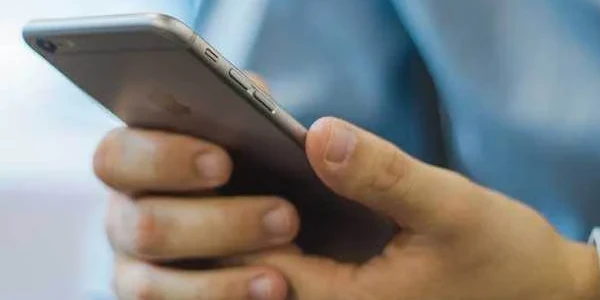 كيف اجعل شخصا يراسلني