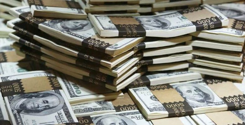 تفسير حلم اخذ المال من شخص معروف