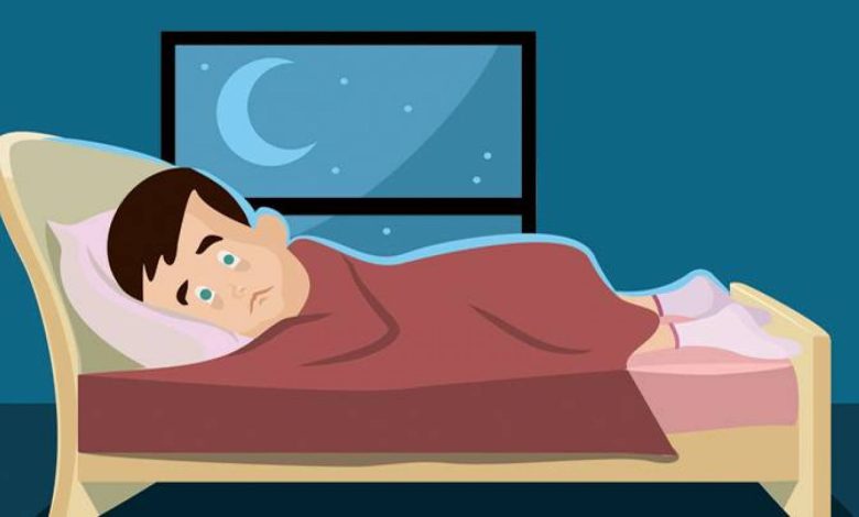 تفسير حلم العري للعزباء