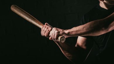 تفسير حلم ضرب الميت للحي