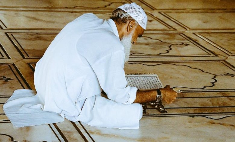 تفسير رؤية المشايخ والدعاة في المنام لابن سيرين