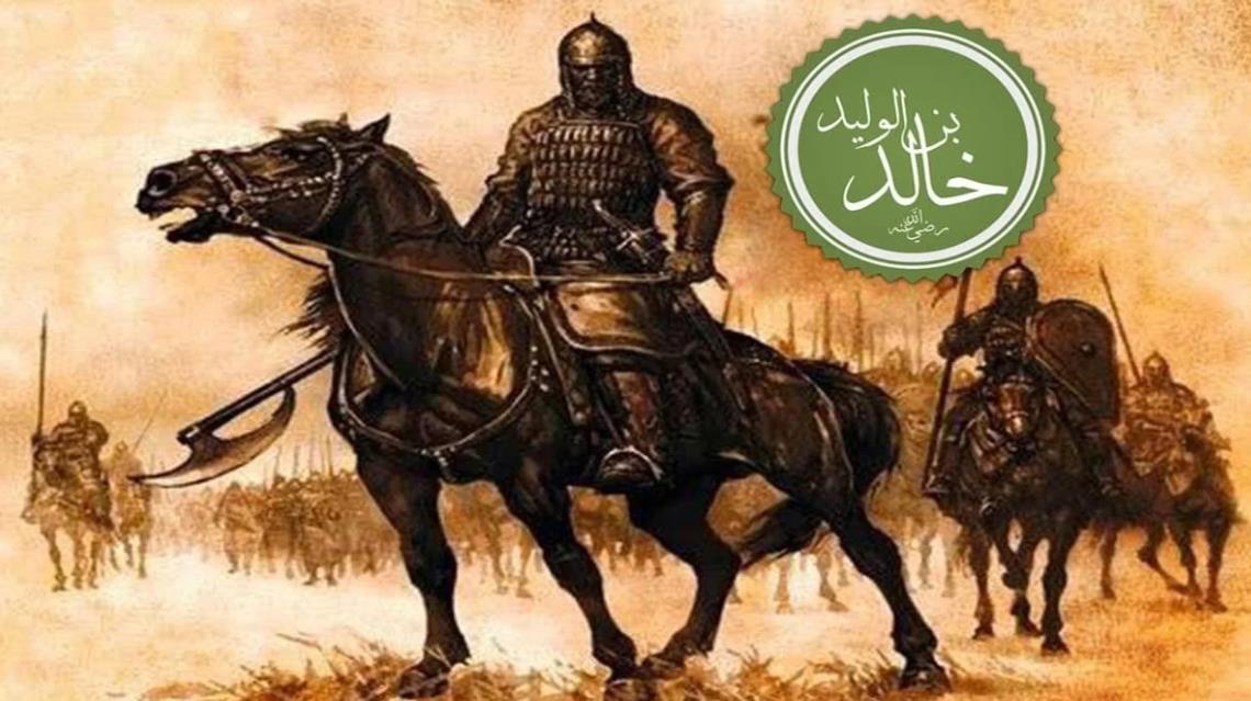 كم كان عمر خالد بن الوليد عندما أسلم