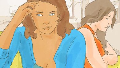 كيف تعرف أن الشخص يغار منك من خلال لغة الجسد