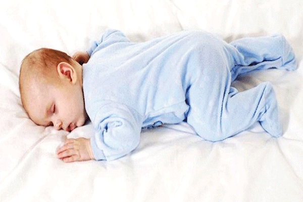 النوم على البطن