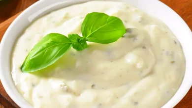 طريقة عمل الثومية بالزبادي