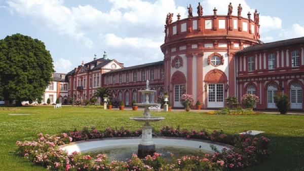 افضل اماكن السياحية في فيسبادن