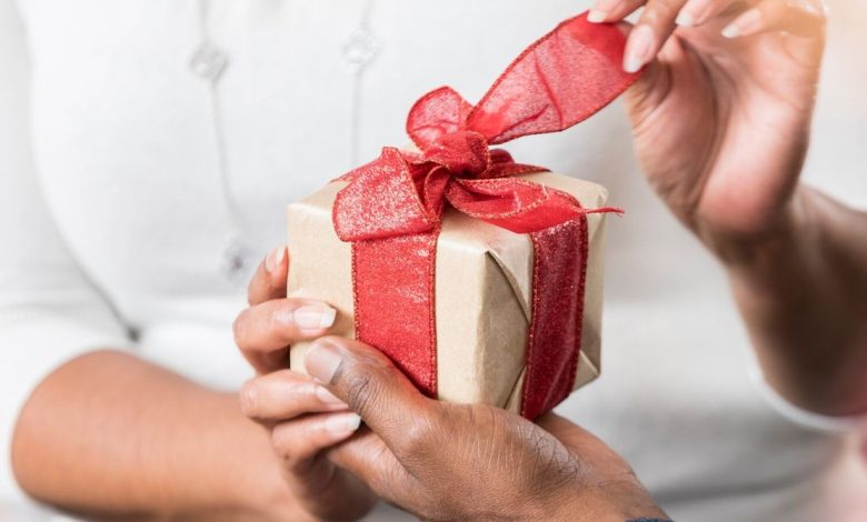 الهدايا في المنام