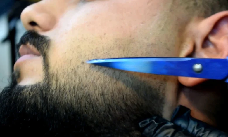 تفسير رؤية حلاقة اللحية في المنام