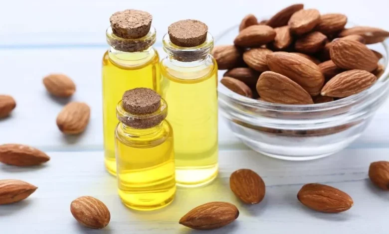 زيت اللوز المر