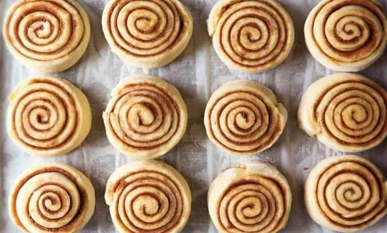 طريقة عمل عجينة السينابون الهشة