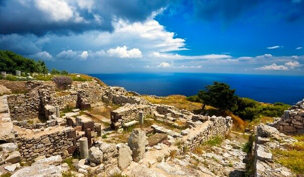 السياحة في سانتوريني