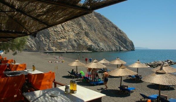 السياحة في سانتوريني