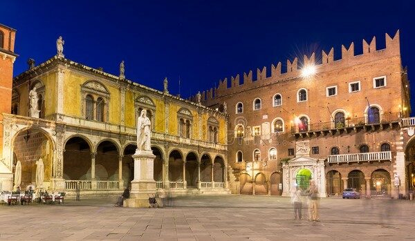 السياحة في فيرونا