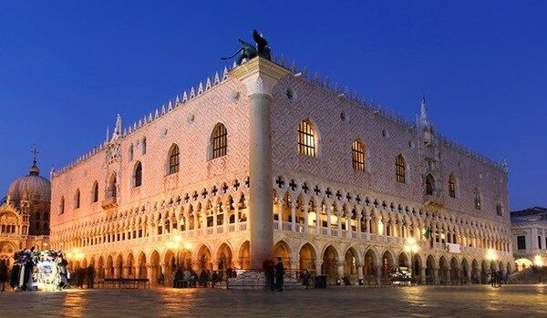 السياحة في فينيسيا (البندقية)