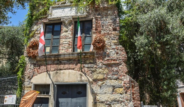 السياحة في جنوة