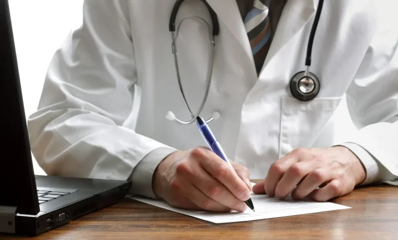 دكتور باطنية عربي في بون