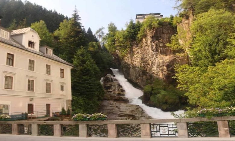 السياحة في باد جاستين