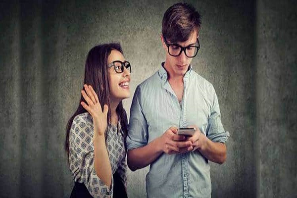 كلمات عن التجاهل والكبرياء