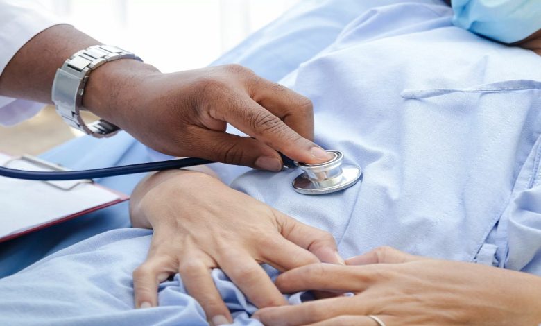 طبيب باطنية عربي في فيينا