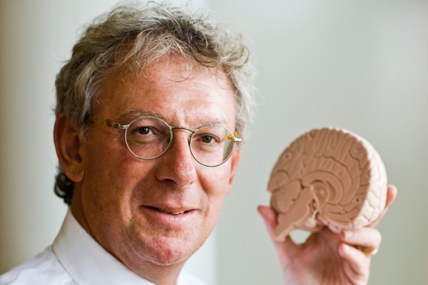 طبيب عربي أعصاب في باريس