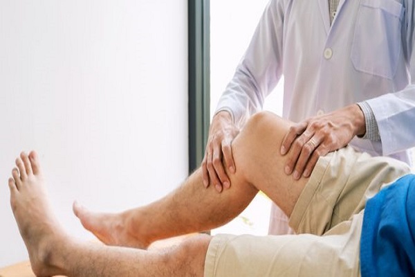 طبيب عظمية عربي في شتوتغارت