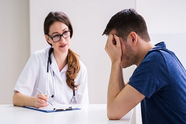 طبيب نفسي عربي في باريس