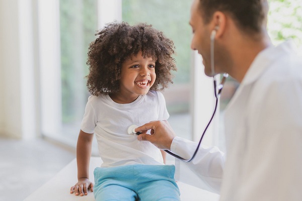 دكتور اطفال عربي في بريمن