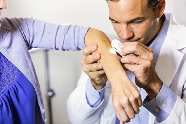 طبيب عربي جلدية في دوسلدورف