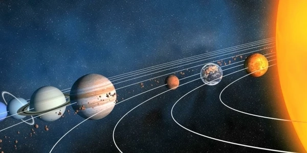 أقرب الكواكب للشمس