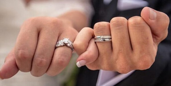 تفسير حلم الخطوبة للعزباء