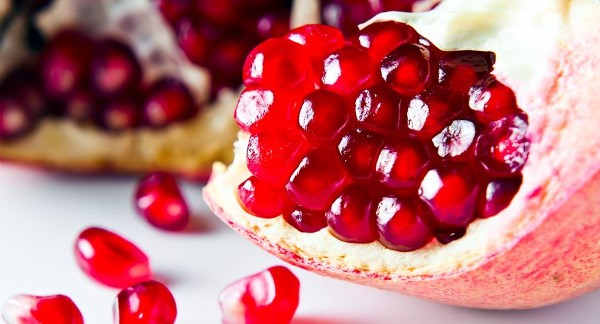 رؤية الرمان في المنام 