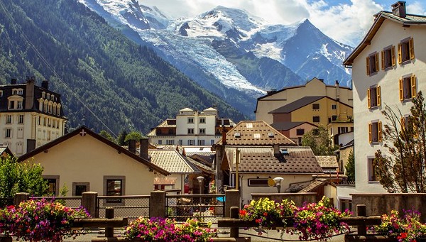 السياحة في شامونيه