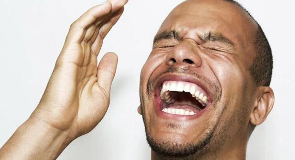 الضحك في المنام