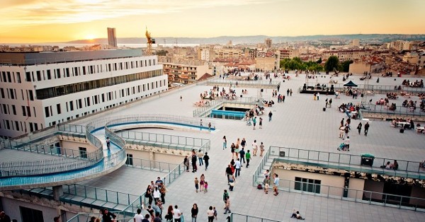 المركز الثقافي لا فريش للفنون