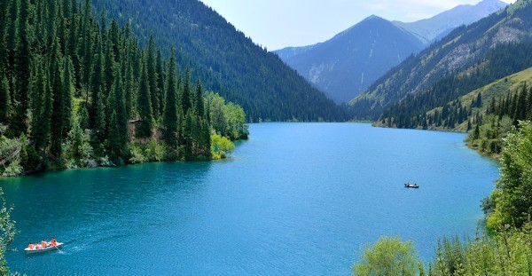 السياحة في كازاخستان