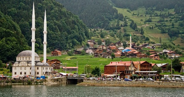 بحيرة أوزنجول