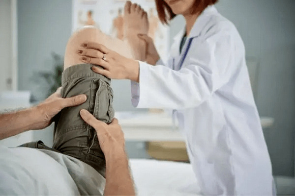 تخصص طب العظام