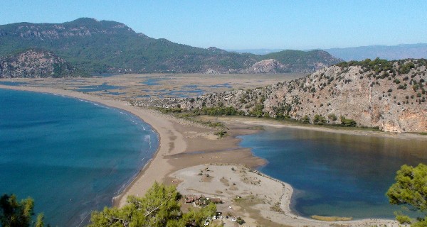 شاطئ ايزتوزو