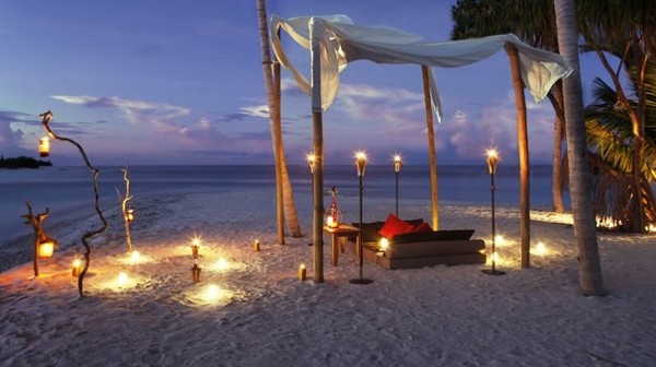 شاطئ دار الجنة