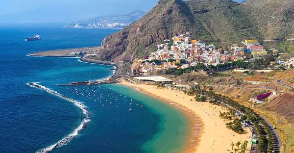 السياحة في جزر الكناري