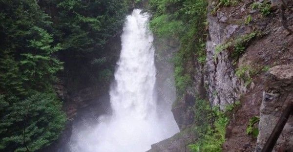 شلال بالوفيت أيدر