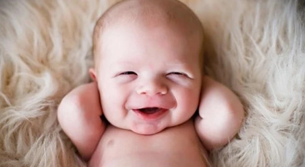 فضل إسعاد الأطفال