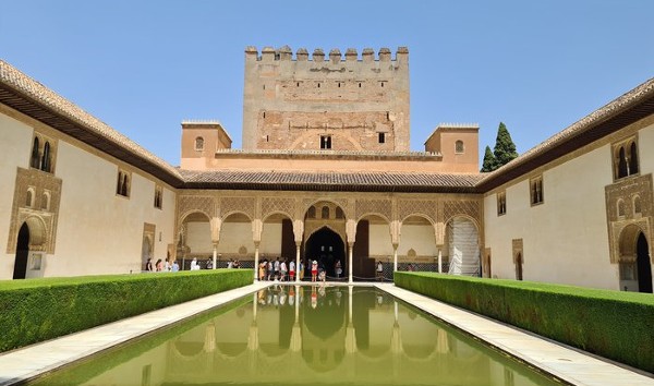 السياحة في غرناطة