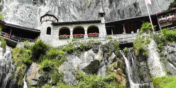 السياحة في انترلاكن