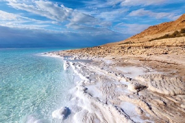 السياحة في البحر الميت