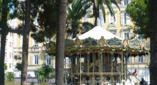 ملاهي خشب العفاريت