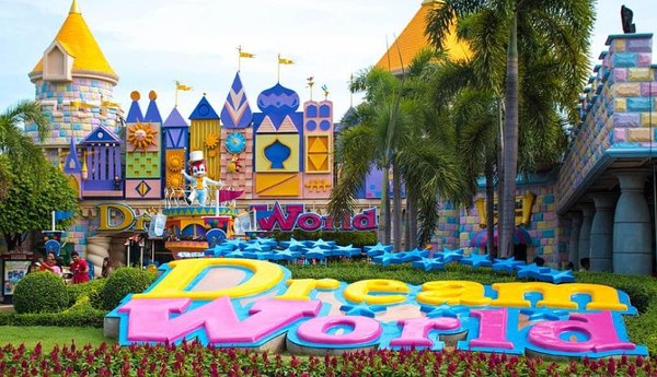 منتزه دريم وورلد الترفيهي